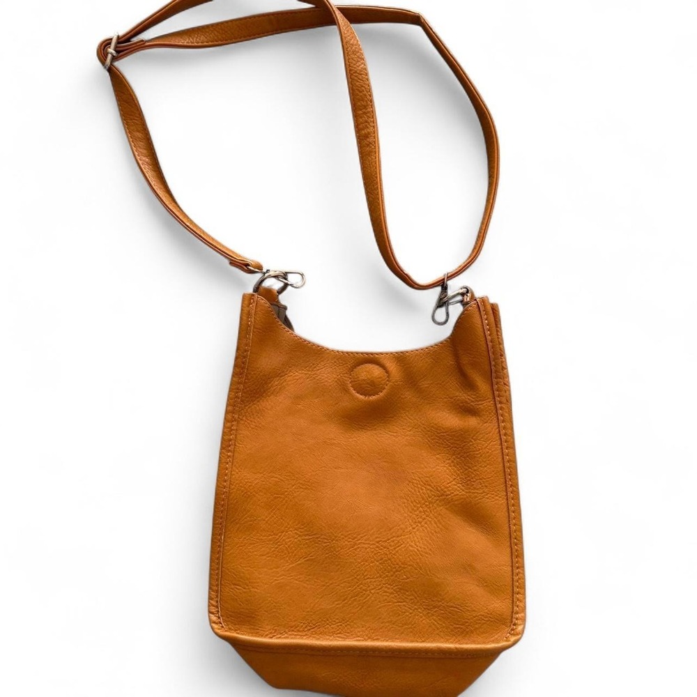 Vintage Tan Brown Leather Crossbody Purse Adjustable Strap Magnetic Closure Bag